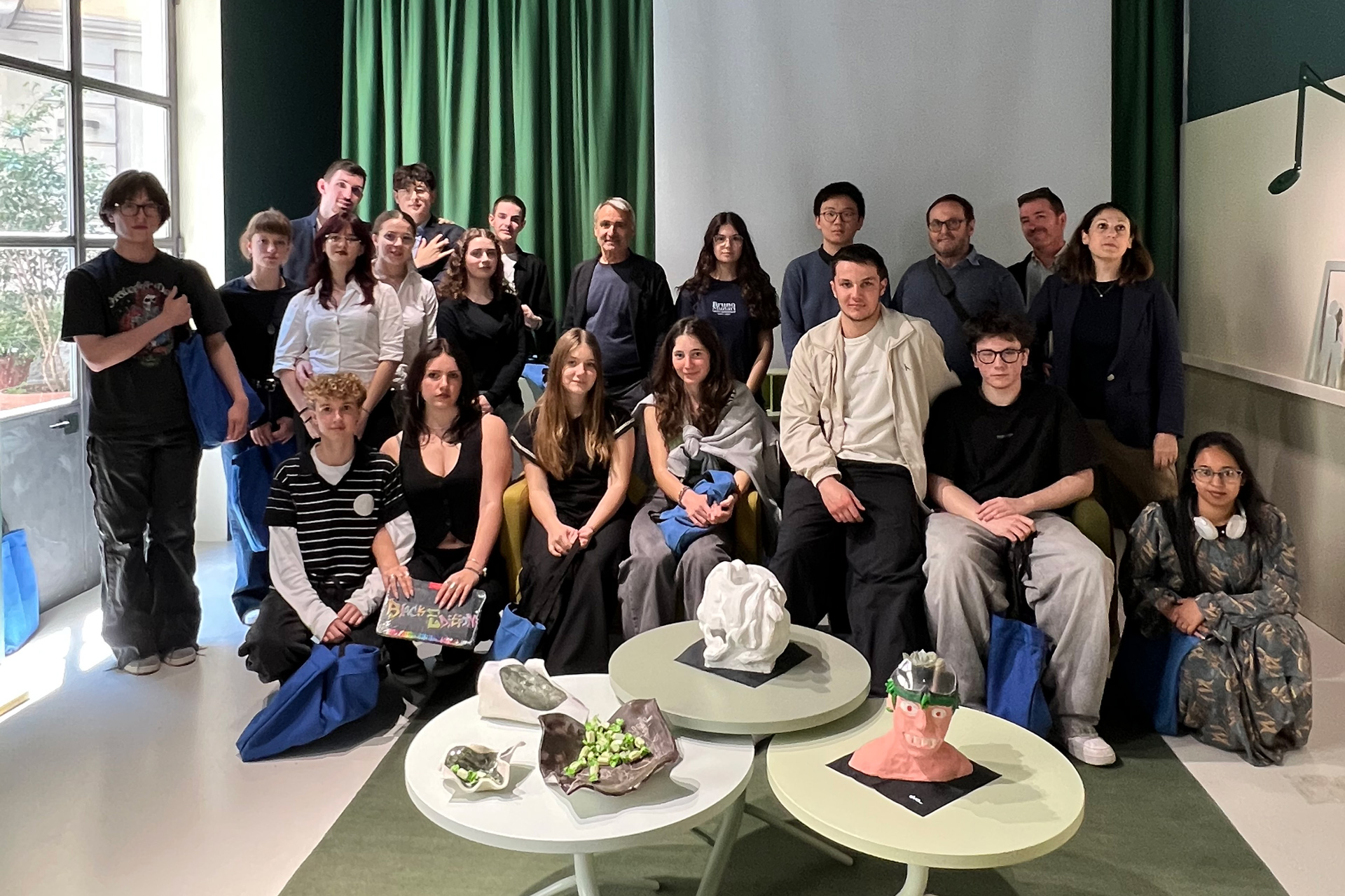 The DVO Sitland showroom opens its doors to young talents