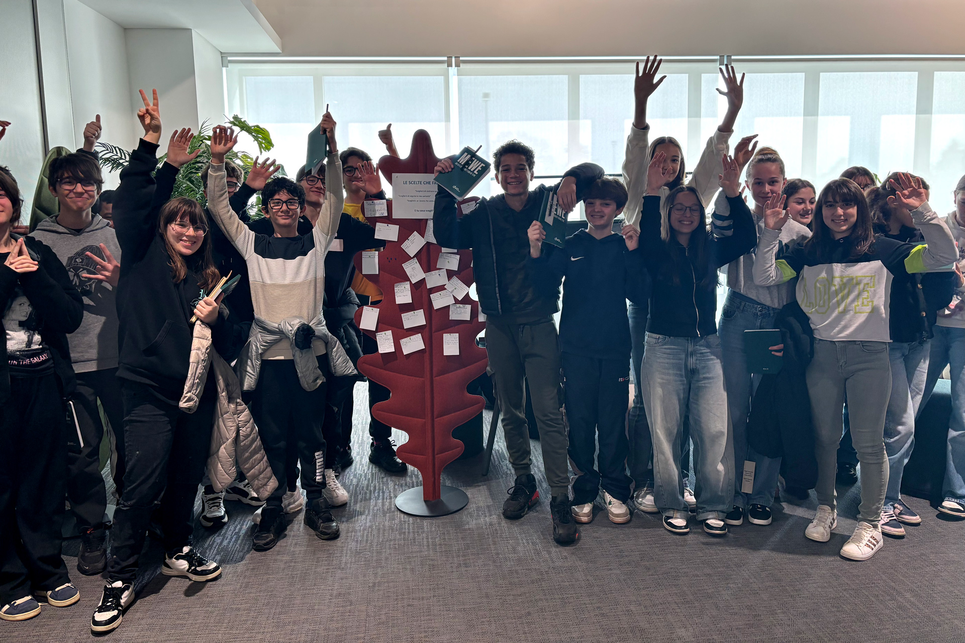 PMI DAY 2025: Students from Roveredo in Piano visit the DVO headquarters